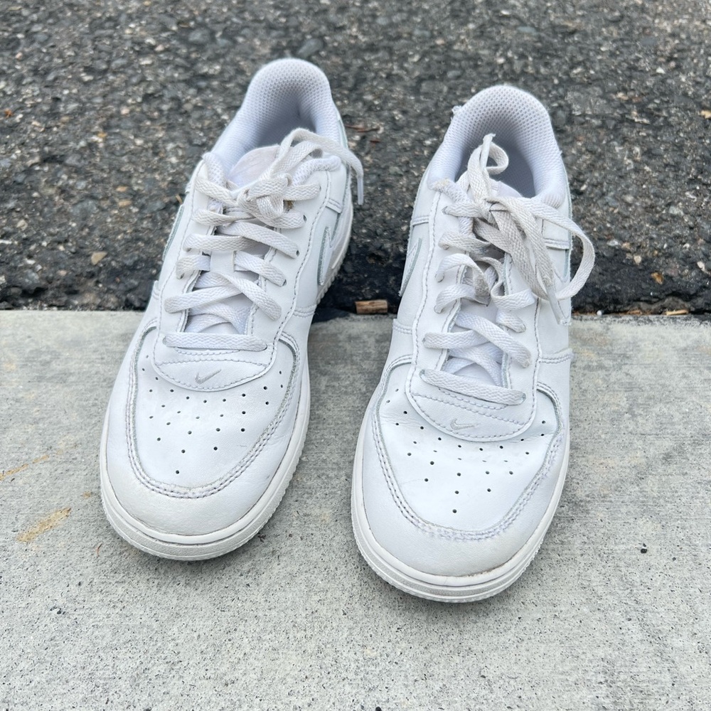 Nike Air Force 1 KIDS Size 3 White